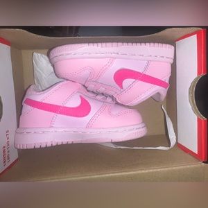 “Triple Pink” Dunks 4c . Worn Once! Great Condition.